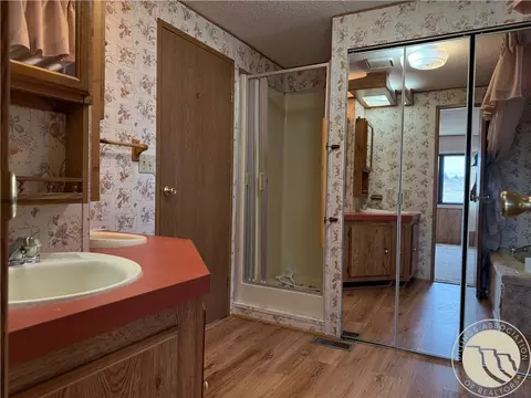 Bath - 98 Spannring Rd, Big Timber, MT 59011 photo 2 of 2