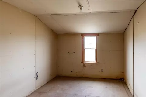Bedroom - 151 Snowflake Rd, Roundup, MT 59072 photo 2 of 3
