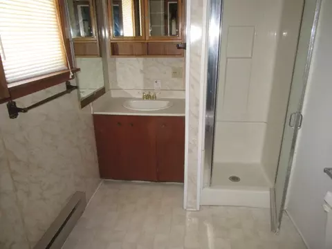 Bath - 234 Front Ave E, Joliet, MT 59041 photo 1 of 2