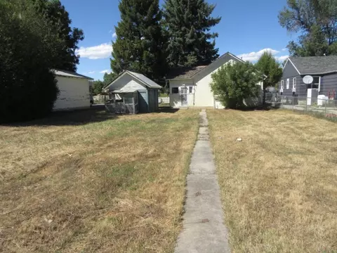 Exterior - 234 Front Ave E, Joliet, MT 59041 photo 3 of 4