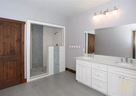 Bath - 2460 Clarks Point Dr, Laurel, MT 59044 photo 1 of 6