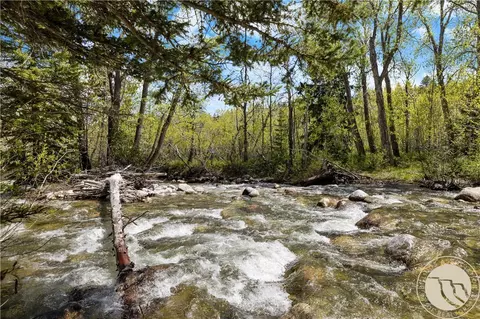 29 Waterworks Rd, Red Lodge, MT 59068