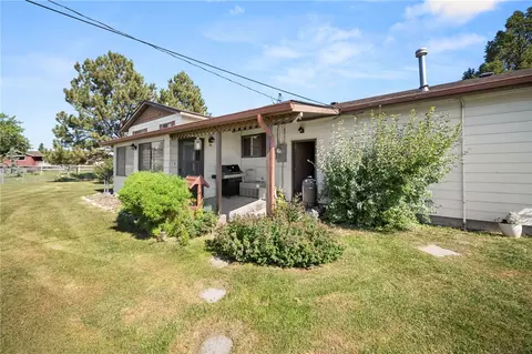 Exterior - 1540 W 9th St, Laurel, MT 59044 photo 4 of 7