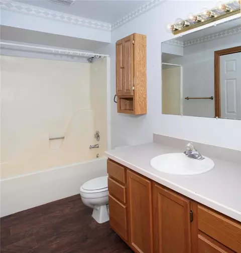 Bath - 521 Winter Park Dr, Billings, MT 59102 photo 2 of 2