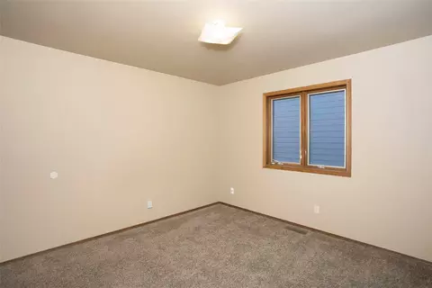 Bedroom - 521 Winter Park Dr, Billings, MT 59102 photo 4 of 4