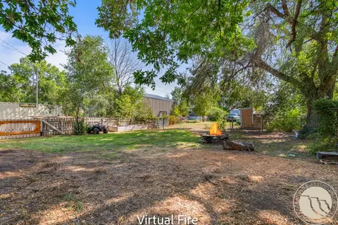 Exterior - 408 E Broadway Ave, Bridger, MT 59014 photo 6 of 7