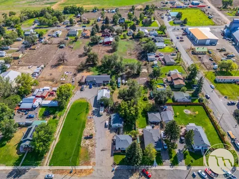 View/Area - 408 E Broadway Ave, Bridger, MT 59014 photo 6 of 7