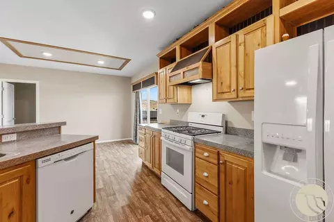 Kitchen - 7815 Clark Ave, Billings, MT 59106 photo 4 of 5