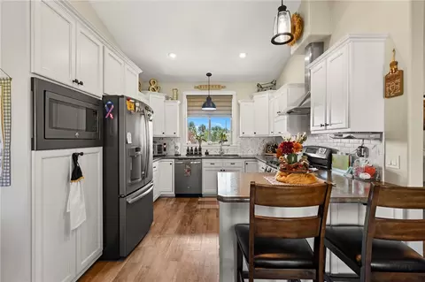 Kitchen - 3215 Brookway Dr, Laurel, MT 59044 photo 2 of 3
