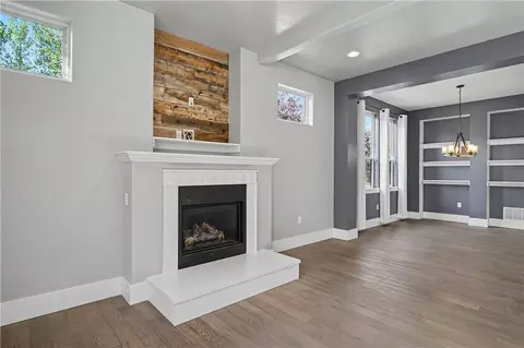 Living - 2328 Boylan, Bozeman, MT 59715 photo 7 of 8