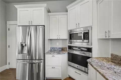 Kitchen - 2328 Boylan, Bozeman, MT 59715 photo 3 of 8