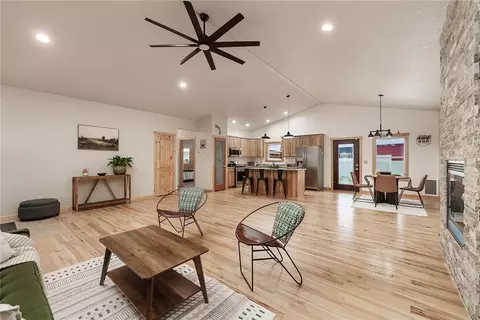 Living - 120 E Centennial Rd, Columbus, MT 59019 photo 2 of 3