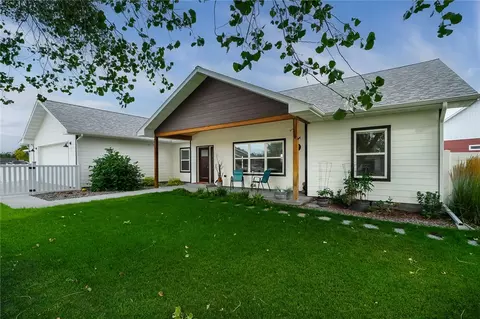 Exterior - 120 E Centennial Rd, Columbus, MT 59019 photo 2 of 13