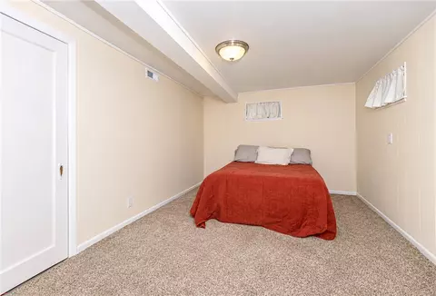 Bedroom - 5 E 2nd Ave N, Columbus, MT 59019 photo 4 of 5