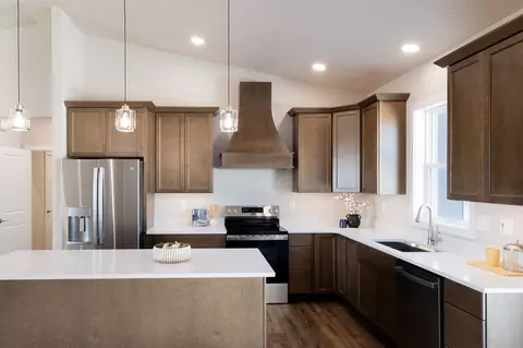Kitchen - 1025 Jenea Dr, Laurel, MT 59044 photo 2 of 2