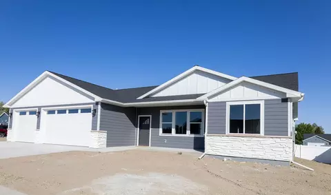 Exterior - 1025 Jenea Dr, Laurel, MT 59044 photo 5 of 8
