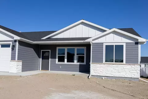 Exterior - 1025 Jenea Dr, Laurel, MT 59044 photo 4 of 8