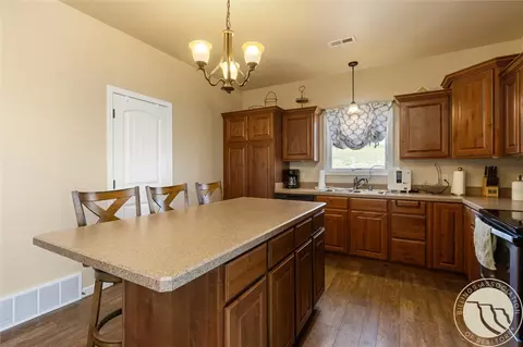 Kitchen - 1481 Saddle Ridge Rd, Laurel, MT 59044 photo 2 of 4