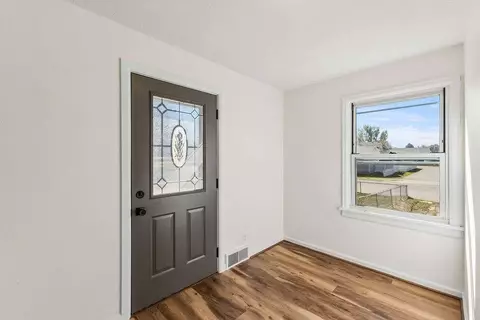 Entry Way - 1601 Bitterroot Dr, Billings, MT 59105 photo 5 of 5