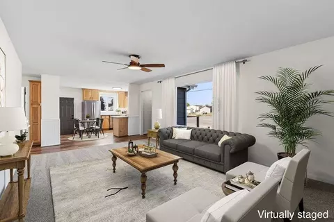Living - 1601 Bitterroot Dr, Billings, MT 59105 photo 2 of 5