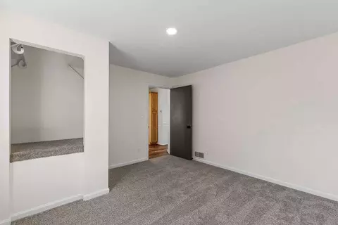 Bedroom - 1601 Bitterroot Dr, Billings, MT 59105 photo 4 of 6
