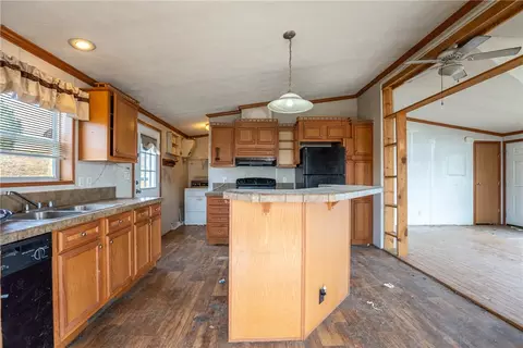 Kitchen - 63 E Sunshine Rd, Roundup, MT 59072 photo 1 of 2