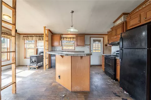 Kitchen - 63 E Sunshine Rd, Roundup, MT 59072 photo 2 of 2