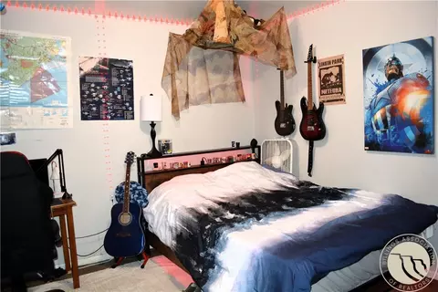 Bedroom - 5731 Shepherd Rd, Shepherd, MT 59079 photo 3 of 4