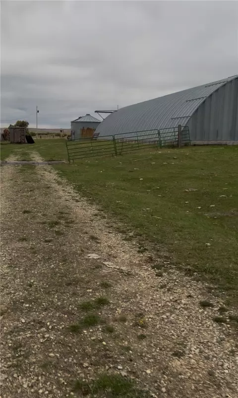 Exterior - 130 Selms Rd, Roberts, MT 59070 photo 2 of 5