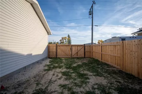 Exterior - 18 3rd Ave, Fromberg, MT 59029 photo 7 of 8