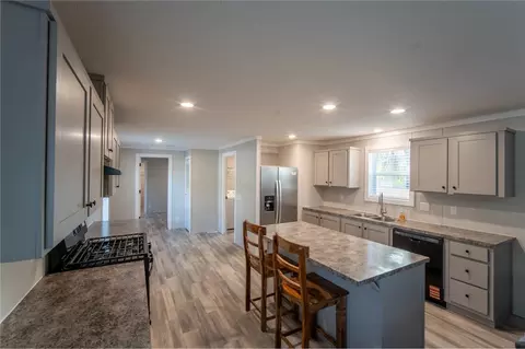Kitchen - 18 3rd Ave, Fromberg, MT 59029 photo 4 of 4