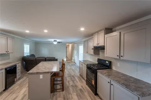 Kitchen - 18 3rd Ave, Fromberg, MT 59029 photo 2 of 4