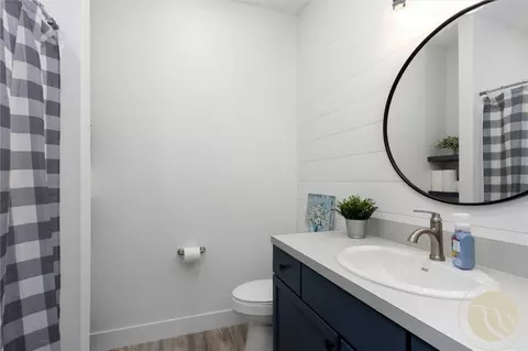 Bath - 2913 Brookway Dr, Laurel, MT 59044 photo 3 of 5