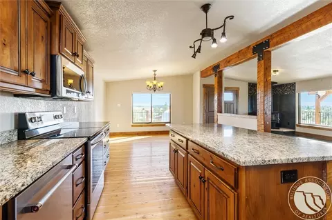 Kitchen - 4545 Mountain View Rd, Molt, MT 59057 photo 4 of 4