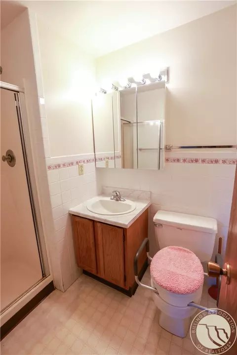 Bath - 322 N Dent Ave, Broadus, MT 59317 photo 2 of 2