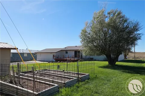 Exterior - 322 N Dent Ave, Broadus, MT 59317 photo 2 of 6