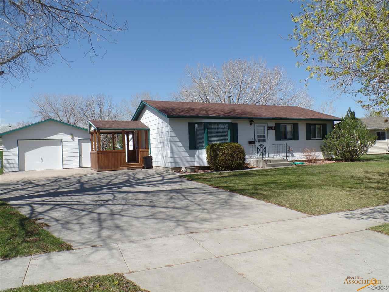 3911 Hampton Ct, Rapid City, SD 57701 photo 1