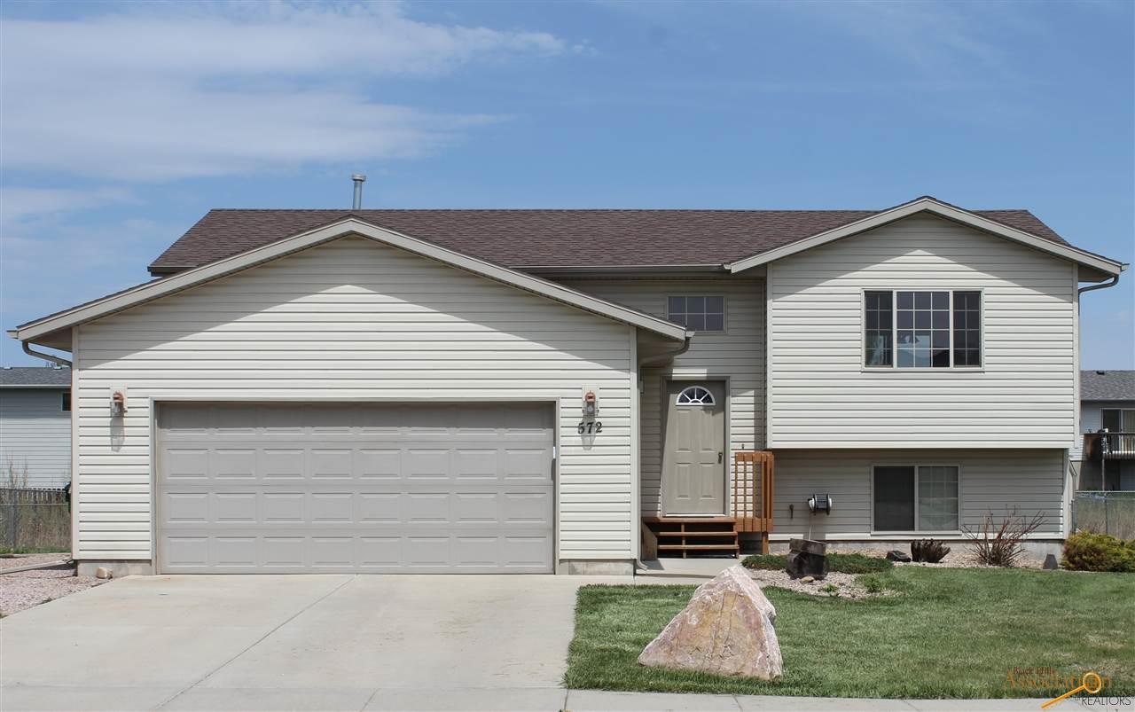 572 Stealth Ln, Box Elder, SD 57719 photo 1