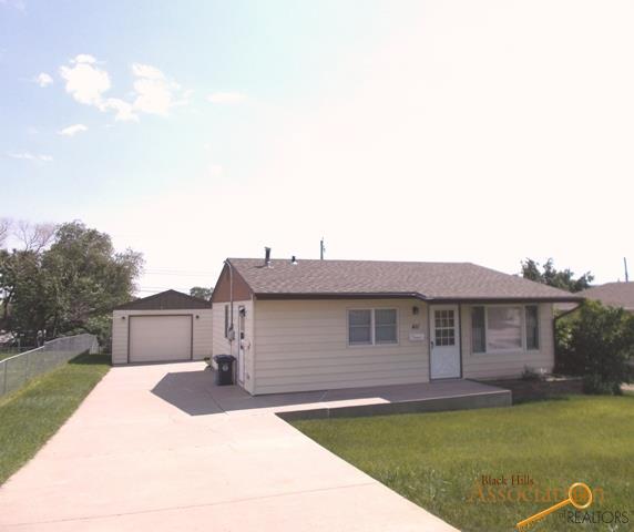 411 E Jackson, Rapid City, SD 57701 photo 1