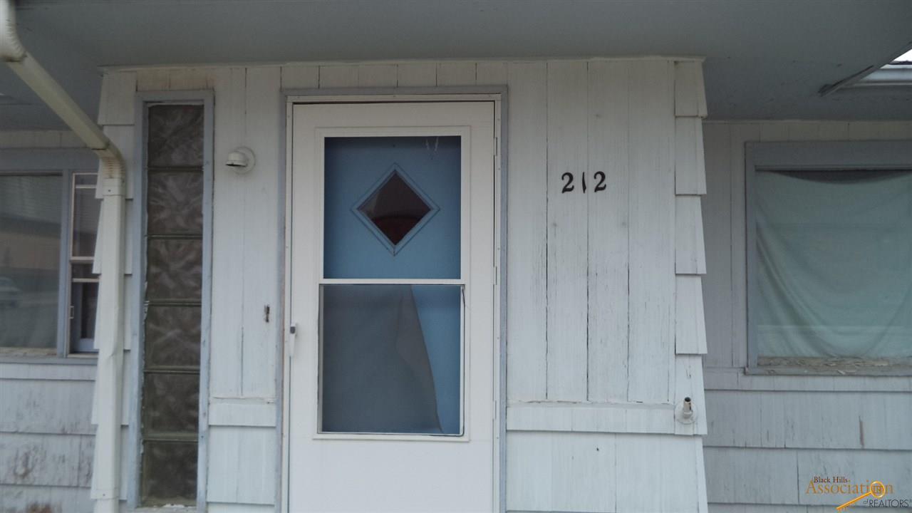 212 5th Ave, Wall, SD 57790 photo 1
