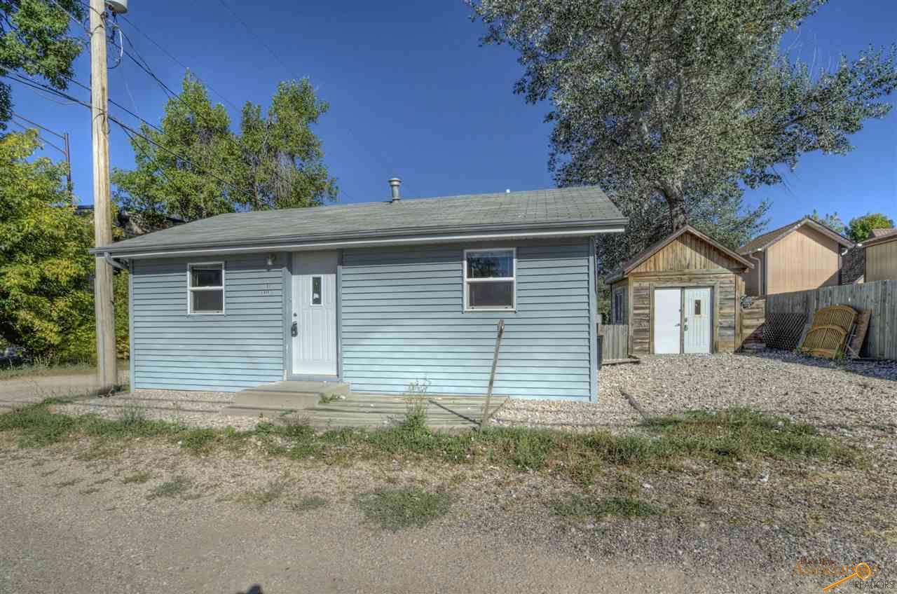 915 Laurel Ave, Whitewood, SD 57793 photo 1