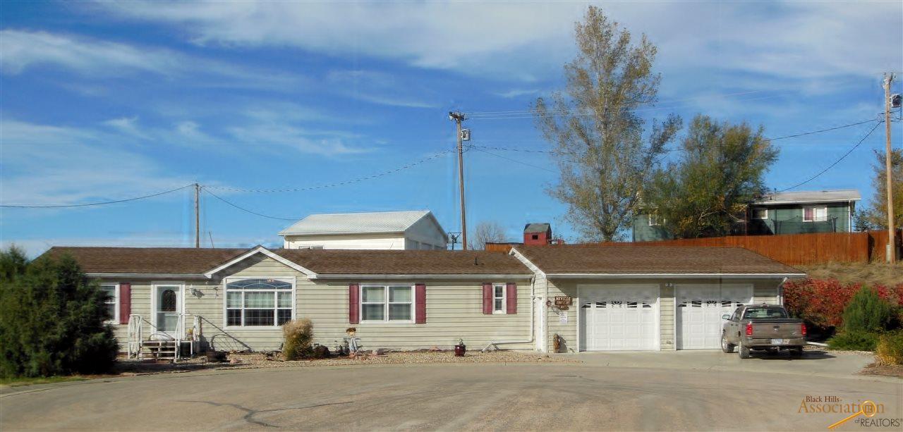 211 Prairie Ave, Philip, SD 57567 photo 1