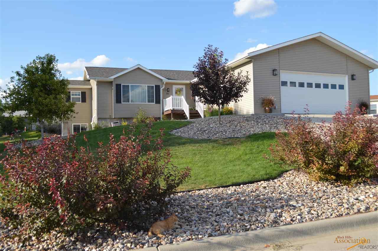 302 Kelly Ave, Wall, SD 57790 photo 1