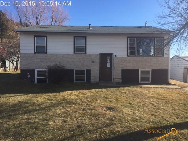 352 7th Ave, Sturgis, SD 57785 photo 1