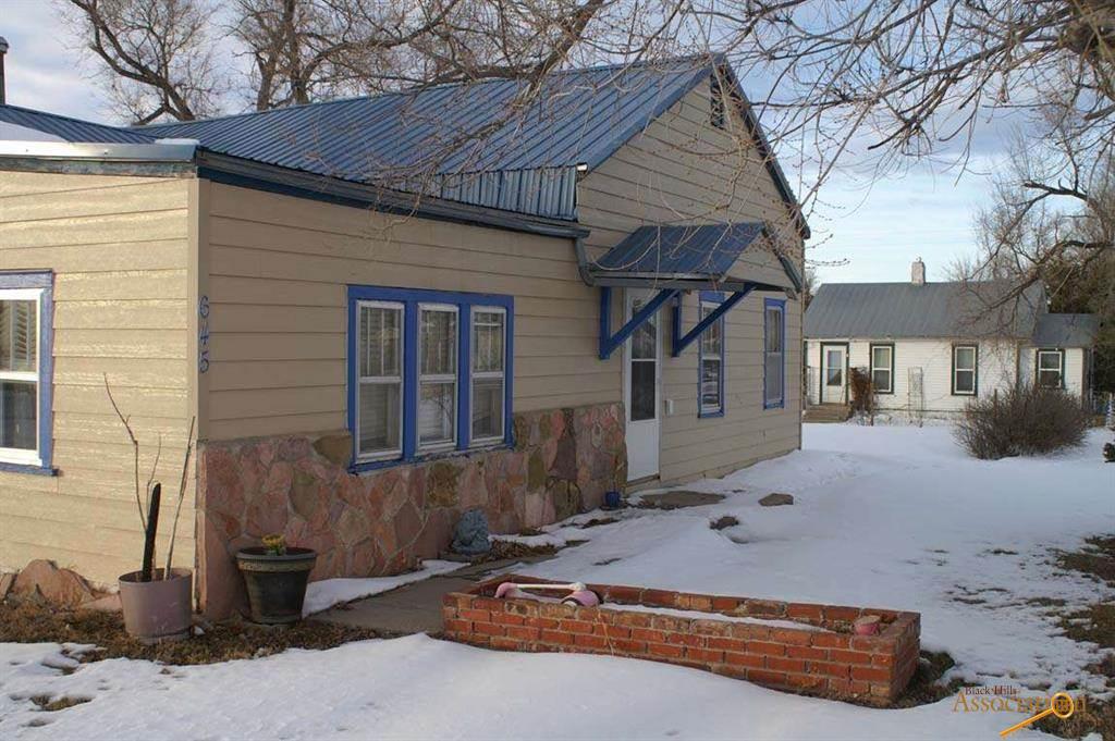645 Maple, Oelrichs, SD 57763 photo 1