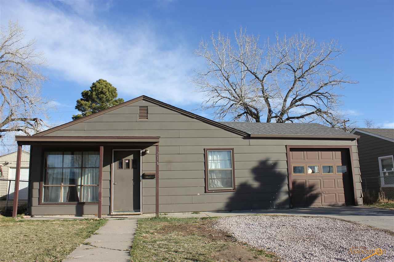 214 E St Patrick, Rapid City, SD 57701 photo 1