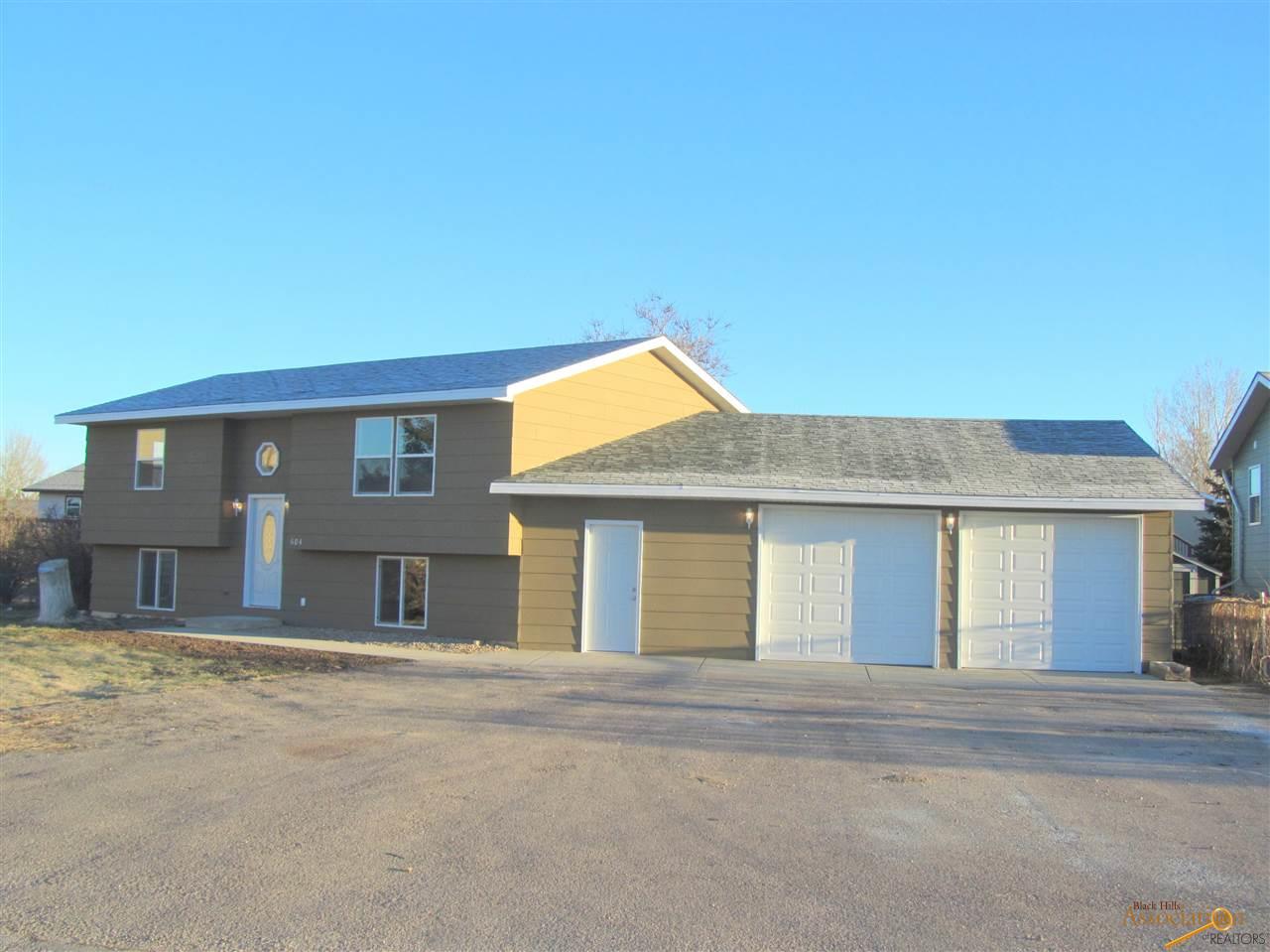 604 Bluebird Dr, Box Elder, SD 57719 photo 1