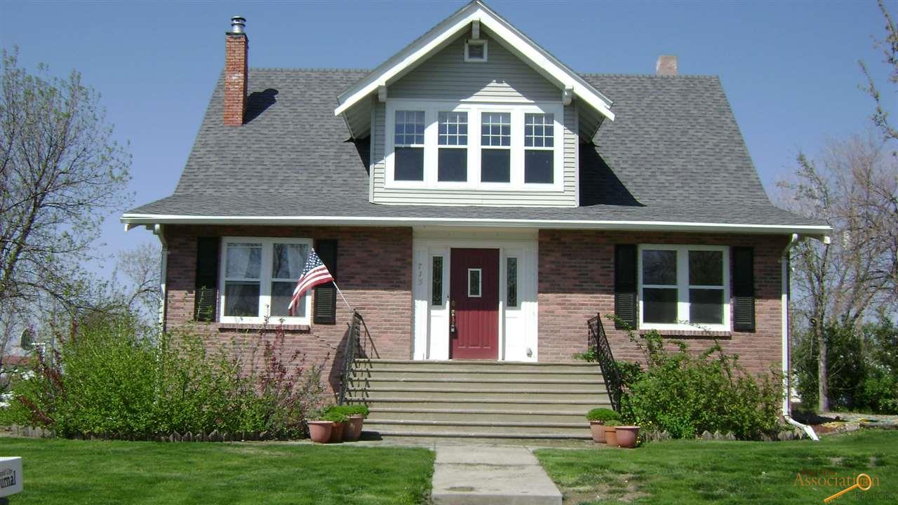 715 3rd Ave, Kadoka, SD 57543 photo 1