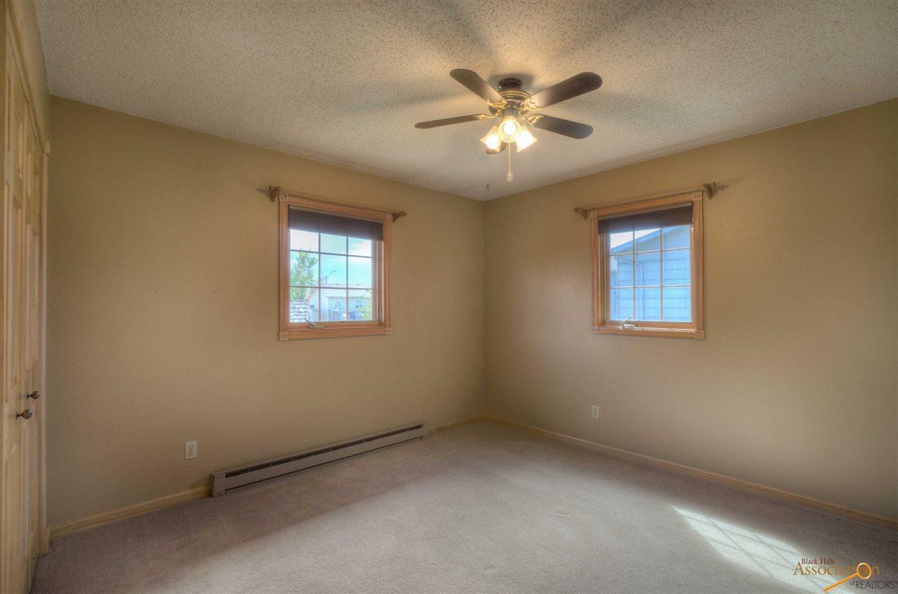 607 Hummingbird Cir, Box Elder, SD 57719 photo 8