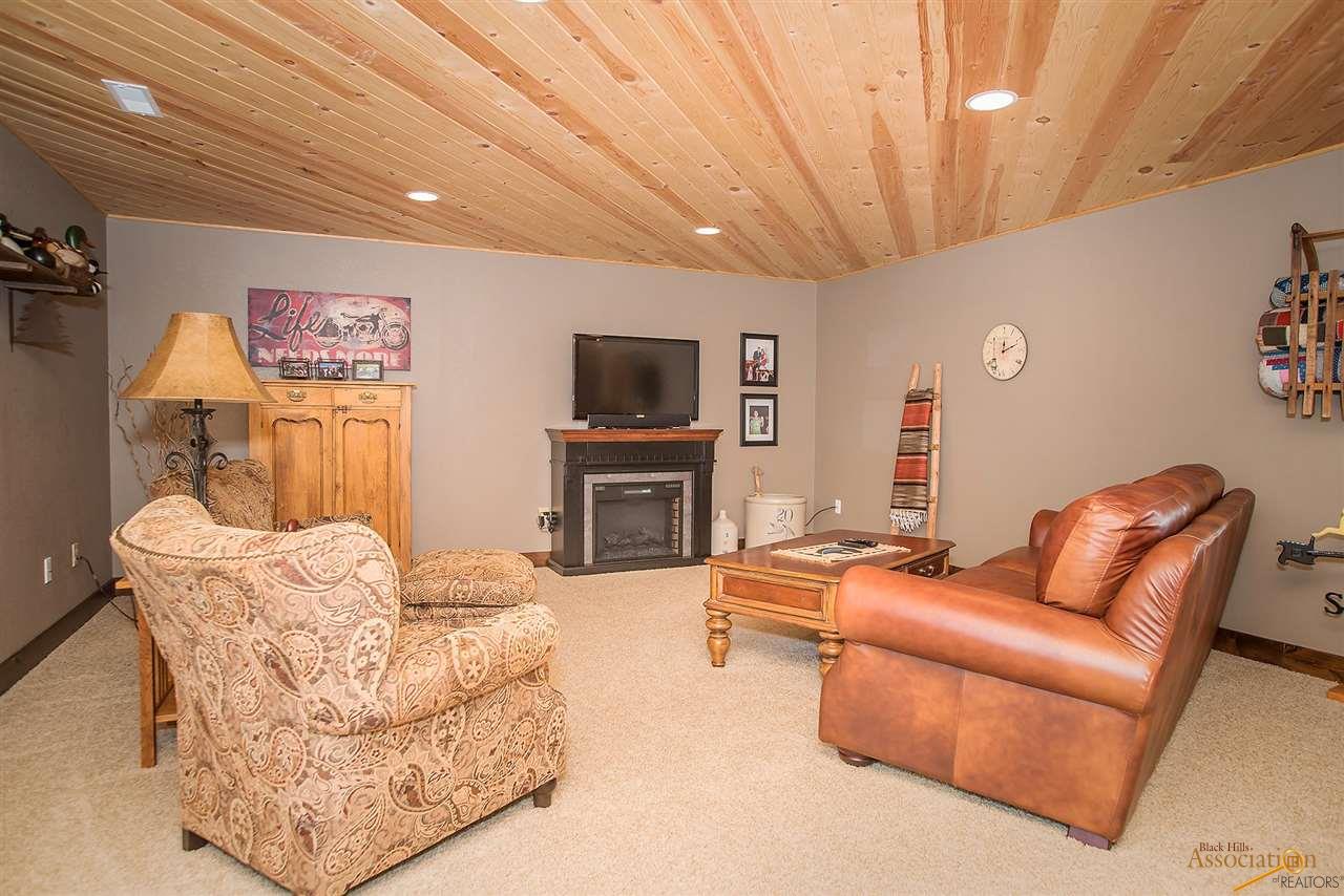 6972 Emerald Heights Rd, Summerset, SD 57718 photo 17